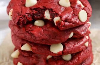 Pink Velvet Cake Combine Cookies