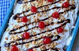 BANANA SPLIT CAKE – The Southern Woman Cooks