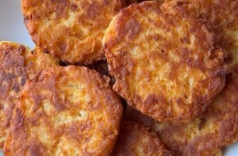 PINEAPPLE FRITTERS – The Southern Girl Cooks