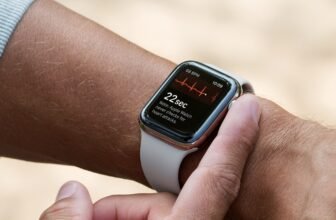 Apple Watch Alerts Lead To Life-Saving Leukemia Prognosis For NZ Psychiatrist
