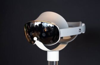 Samsung bets on Android XR with the launch of its new Galaxy XR headset