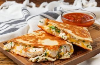 Rooster Quesadilla – Barefeet within the Kitchen